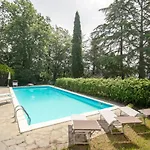 Villa Exclusive 1970s With Pool And Garden By Vacavilla *