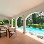 Exclusive 1970s With Pool And Garden By Vacavilla *