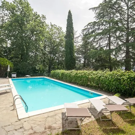 Villa Exclusive 1970s With Pool And Garden By Vacavilla *