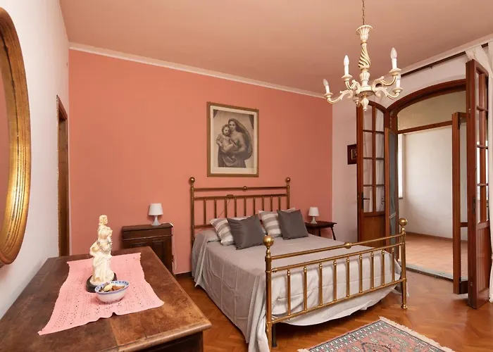 Exclusive 1970s With Pool And Garden By Vacavilla Villa Montefalcone (Pisa)